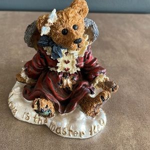 Boyd bears and friends Guinevere the angel Dash love is the master key. Resin.